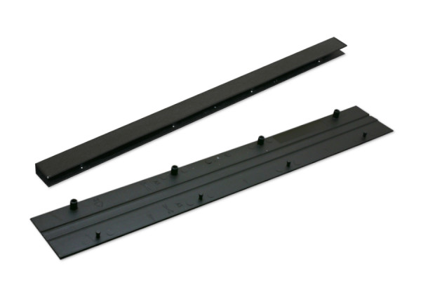 Plastikust sisestatavad mehhanismid, mustad